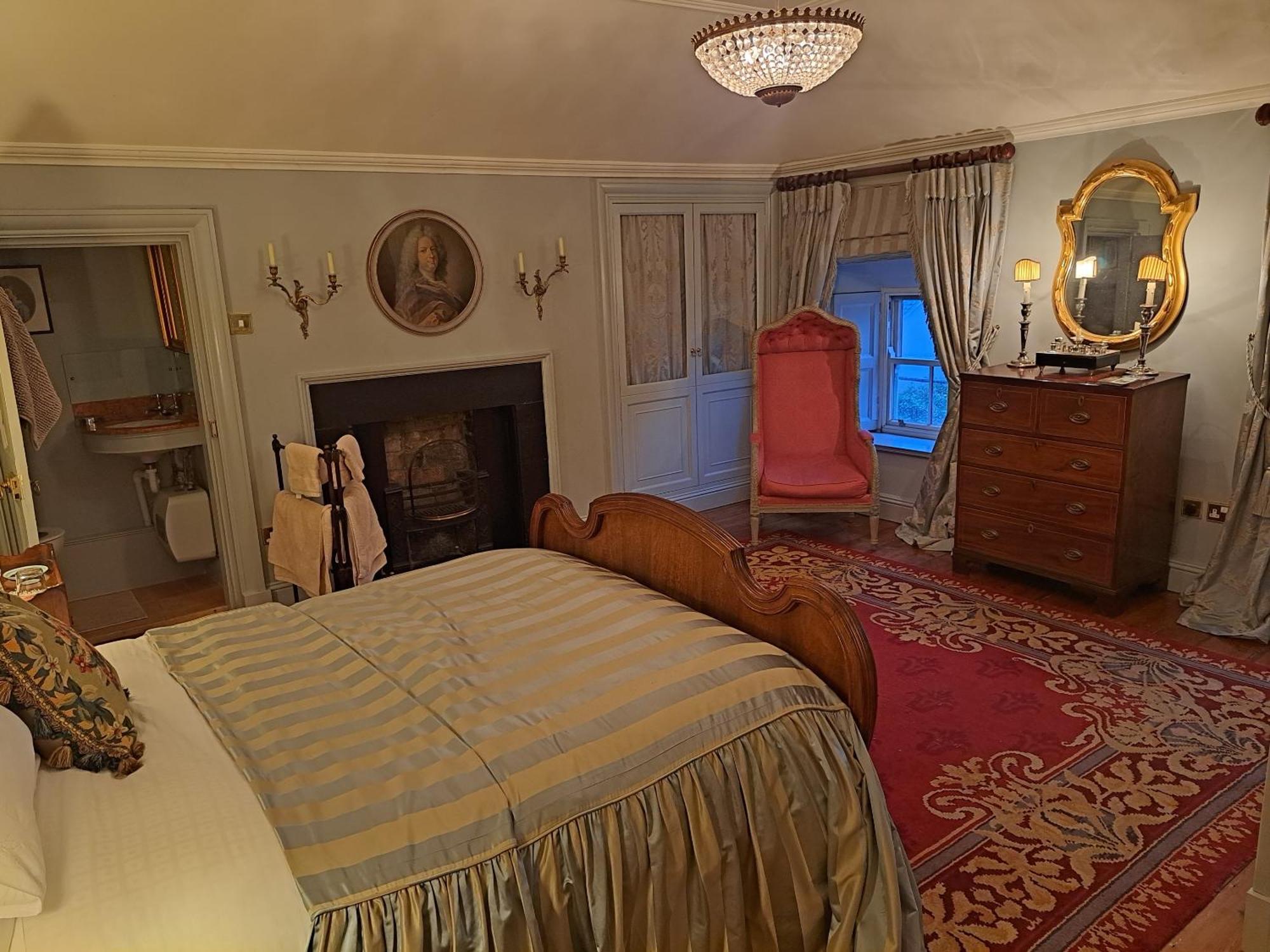 Collon House Bed & Breakfast Room photo
