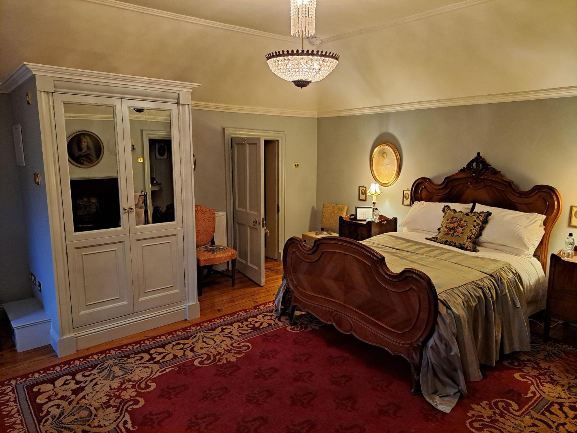 Collon House Bed & Breakfast Room photo