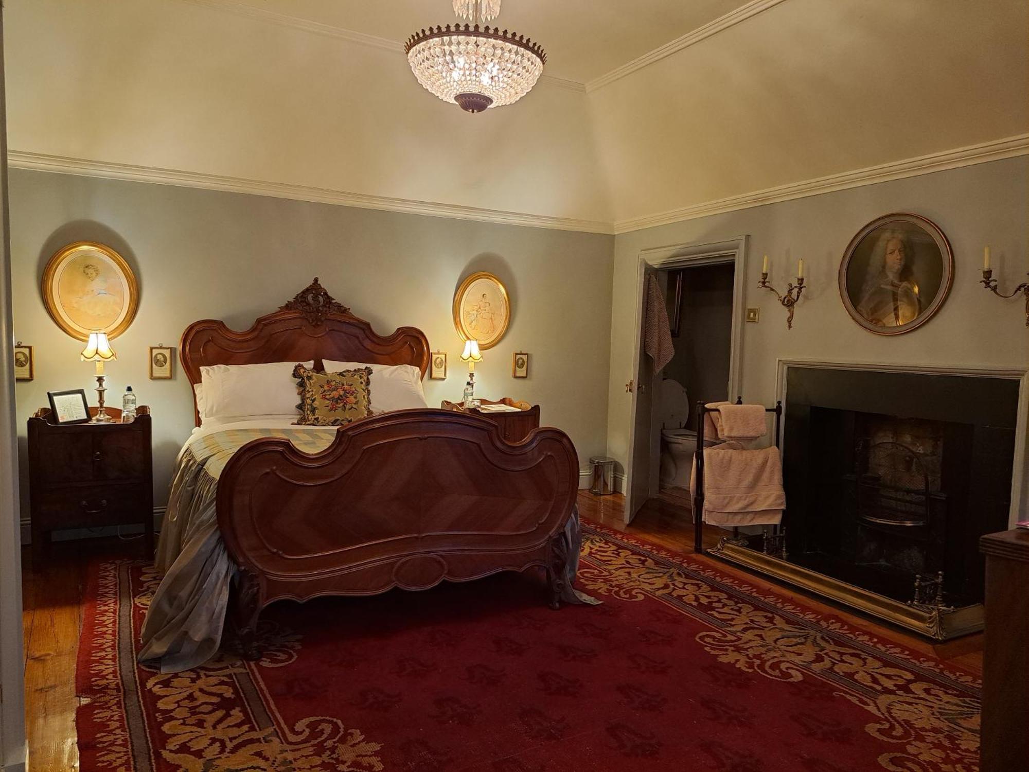 Collon House Bed & Breakfast Room photo